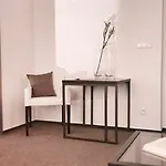 Pensión Na Vinici 3*