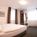 Na Vinici Pensión Praga