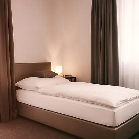Na Vinici Guest house Prague