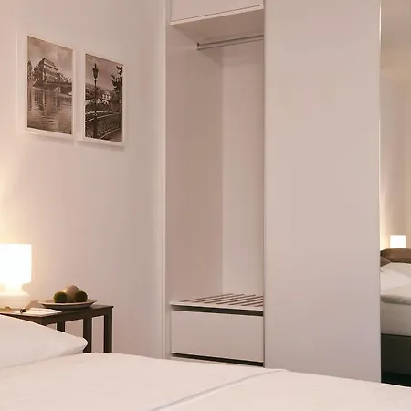 Guest house Na Vinici 2*