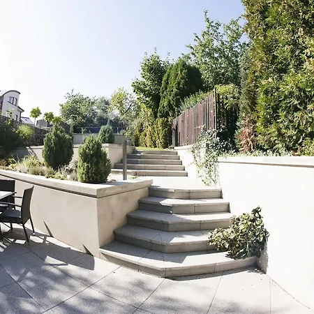 Na Vinici Guest house 2*