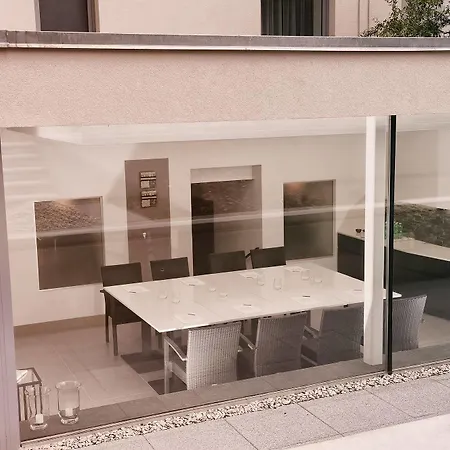 Na Vinici Pensionat Prag