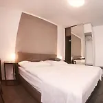 Na Vinici Penzion Praha