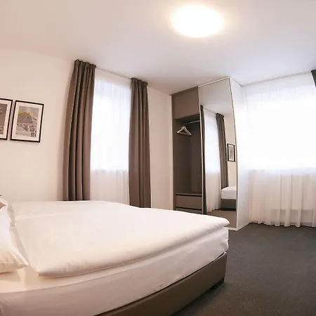 Na Vinici Gæstehus Prag