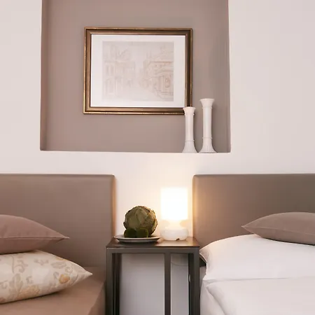 Na Vinici Gæstehus Prag